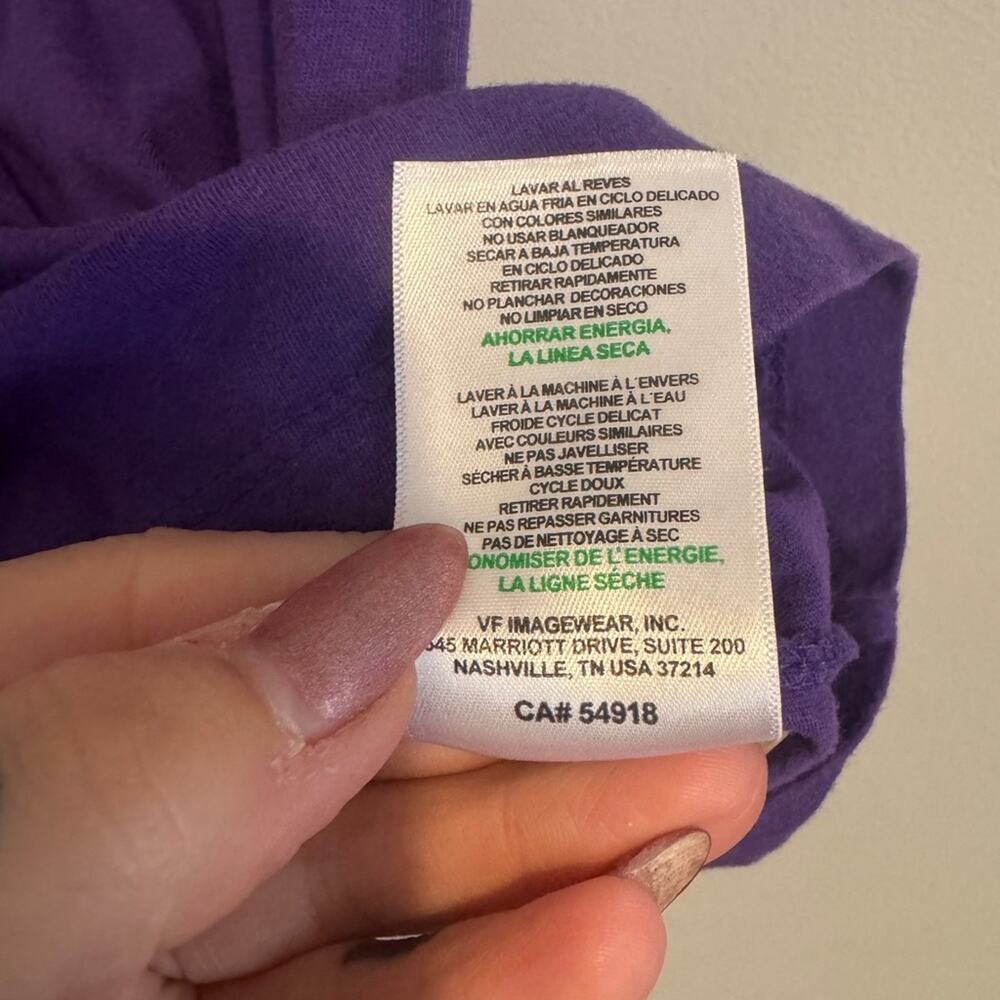 Minnesota Vikings Purple and Yellow T-Shirt- Large - Picture 5 of 6